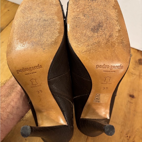 Pedro Garcia Leather Pumps 4” Mary Jane Style SZ 8 US, Euro 39,Round Toe Cute - Picture 6 of 8